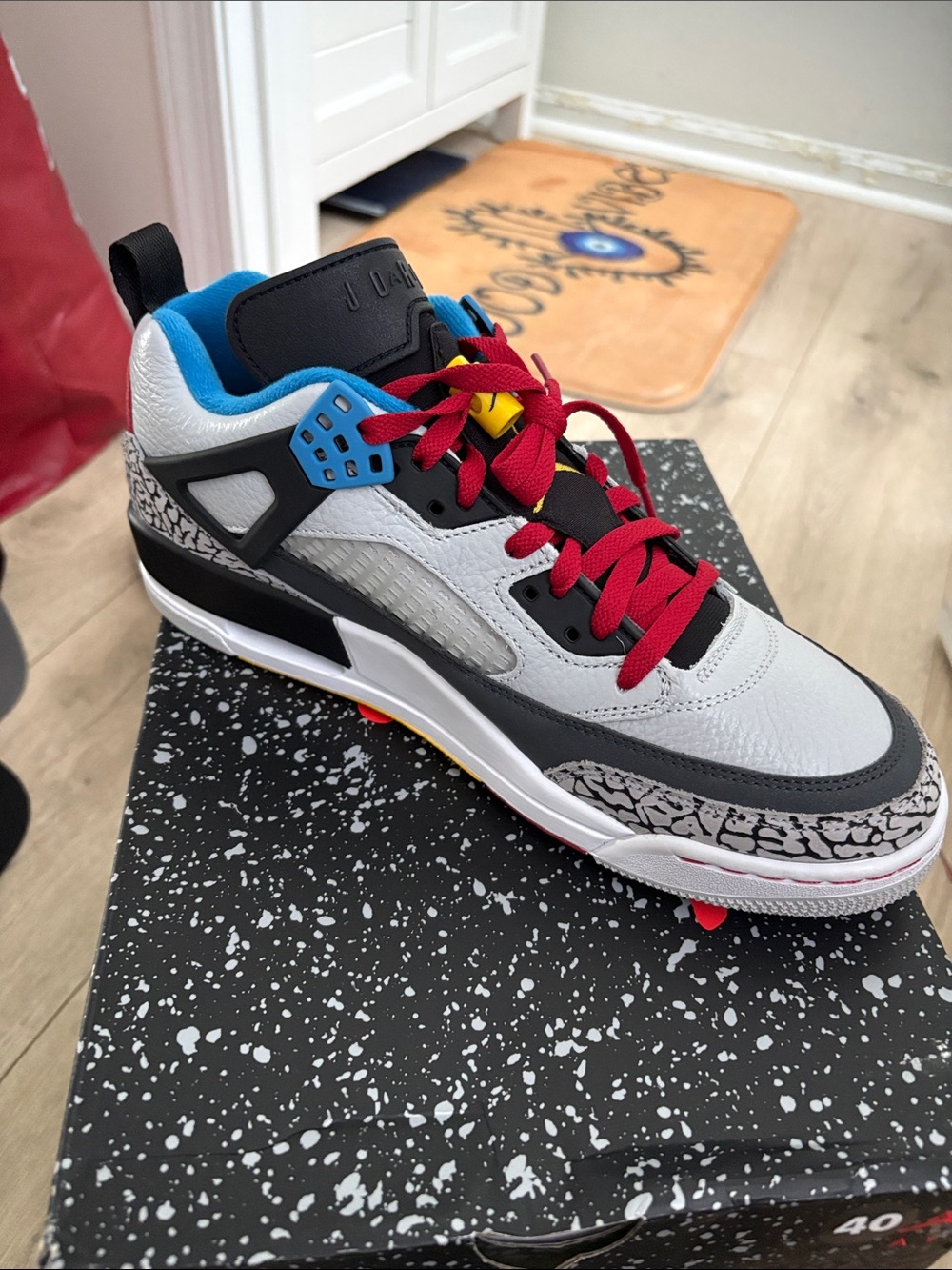 Air Jordan Spizike Low SE  Grey/Surf Blue/Dark Shadow/Varsity Maize 10m